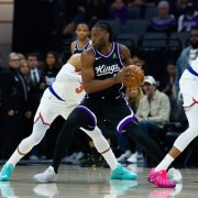 德罗赞27+6+5拉文25分 国王轻取尼克斯迎三连胜