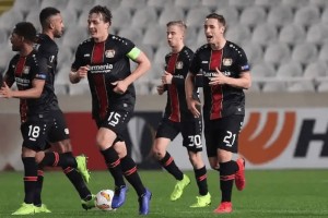 欧冠生死卡位！巴黎主场死磕纽卡，伤病与反击定命运