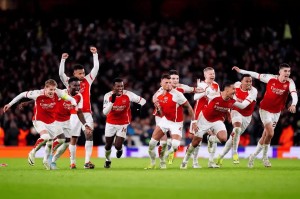 阿森纳VS曼联近期状态全面解析：榜首豪门遇劲旅，核心数据定走势